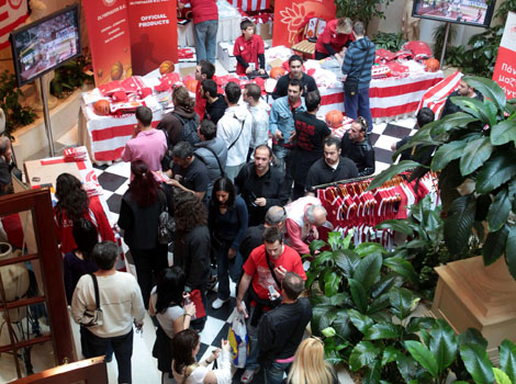 OLYMPIACOS HOSPITALITY CENTER στο Παρίσι!!