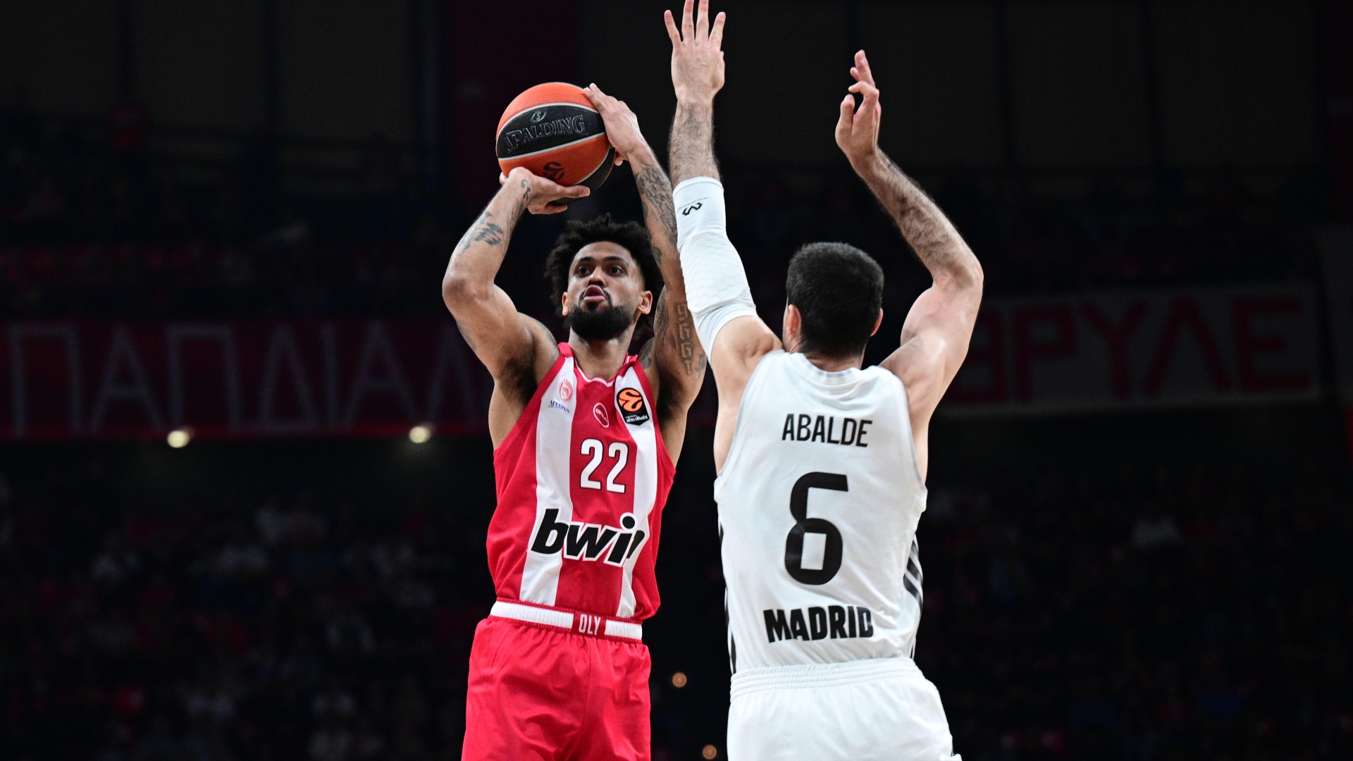 Ο επιβλητικός Θρύλος κέρδισε την Ρεάλ και έμεινε μόνος πρώτος