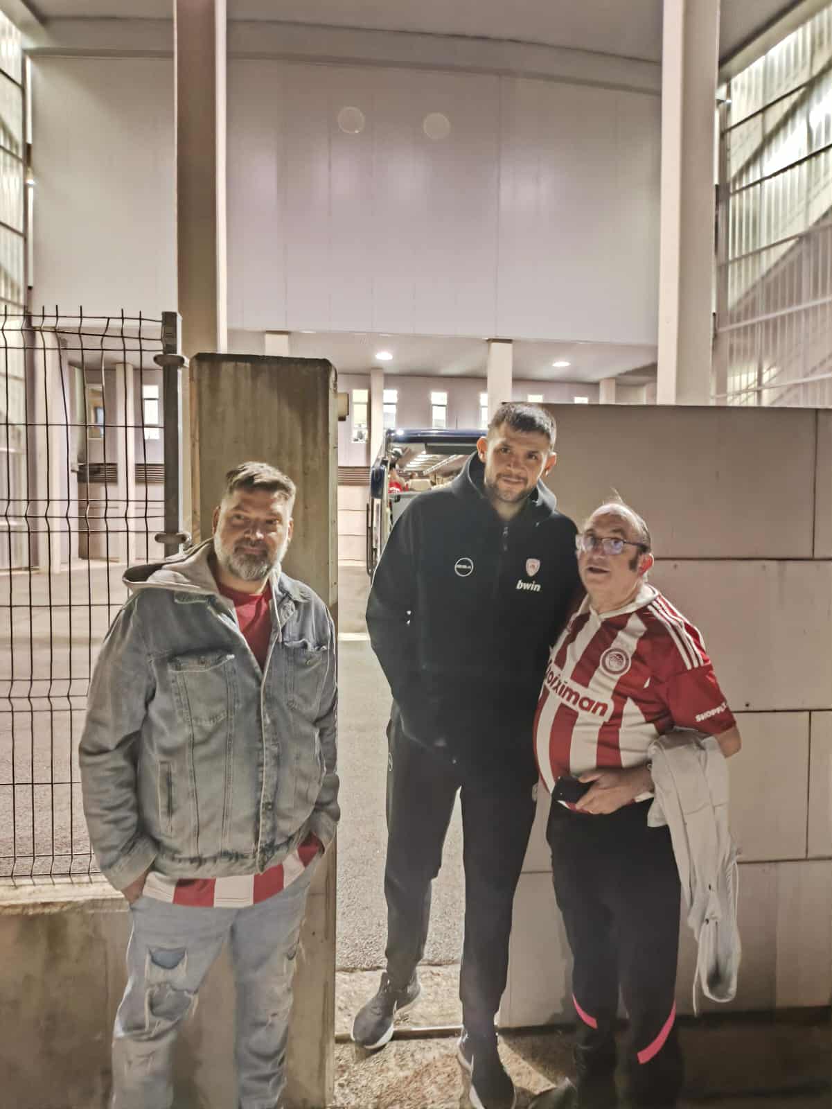 att.vCWOKXGQh6AzBcUi934Rw9L1 TNIoVaNSom1WC6iwr0