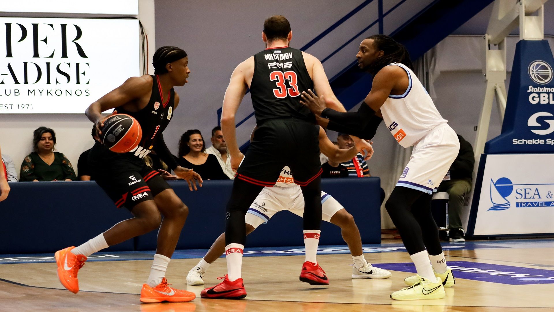 Πέρασε άνετα από την Μύκονο