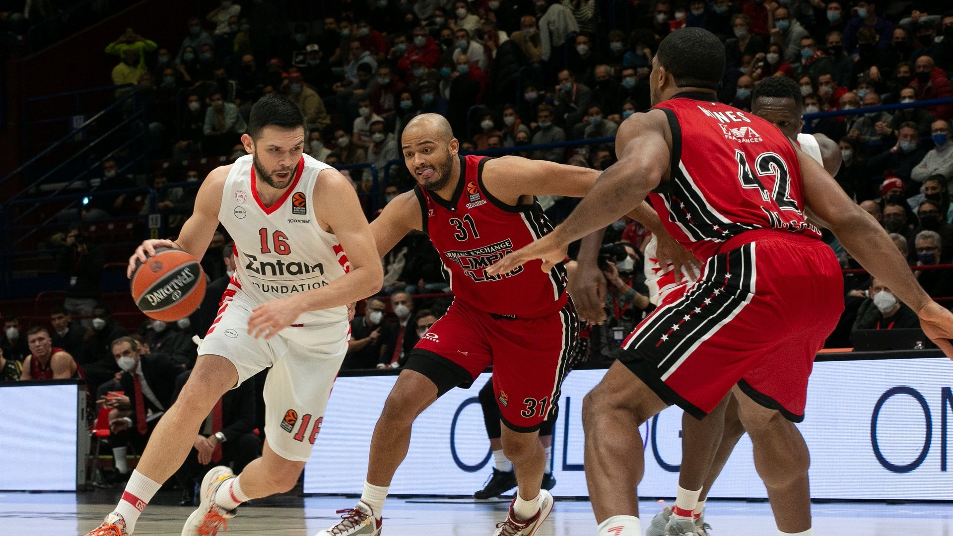 First road win with a historic record!