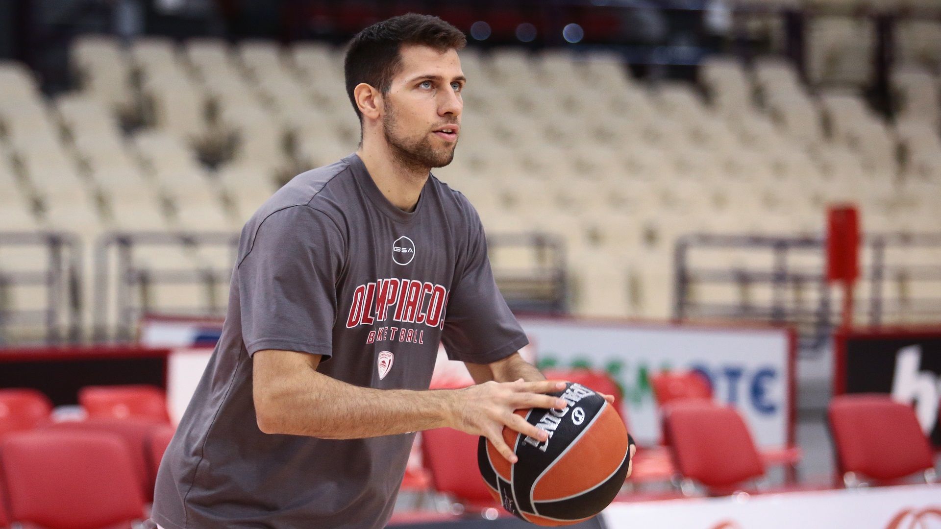 Λούντζης: «Με τον κόσμο στο πλευρό μας θα πάρουμε τη νίκη» (vid)