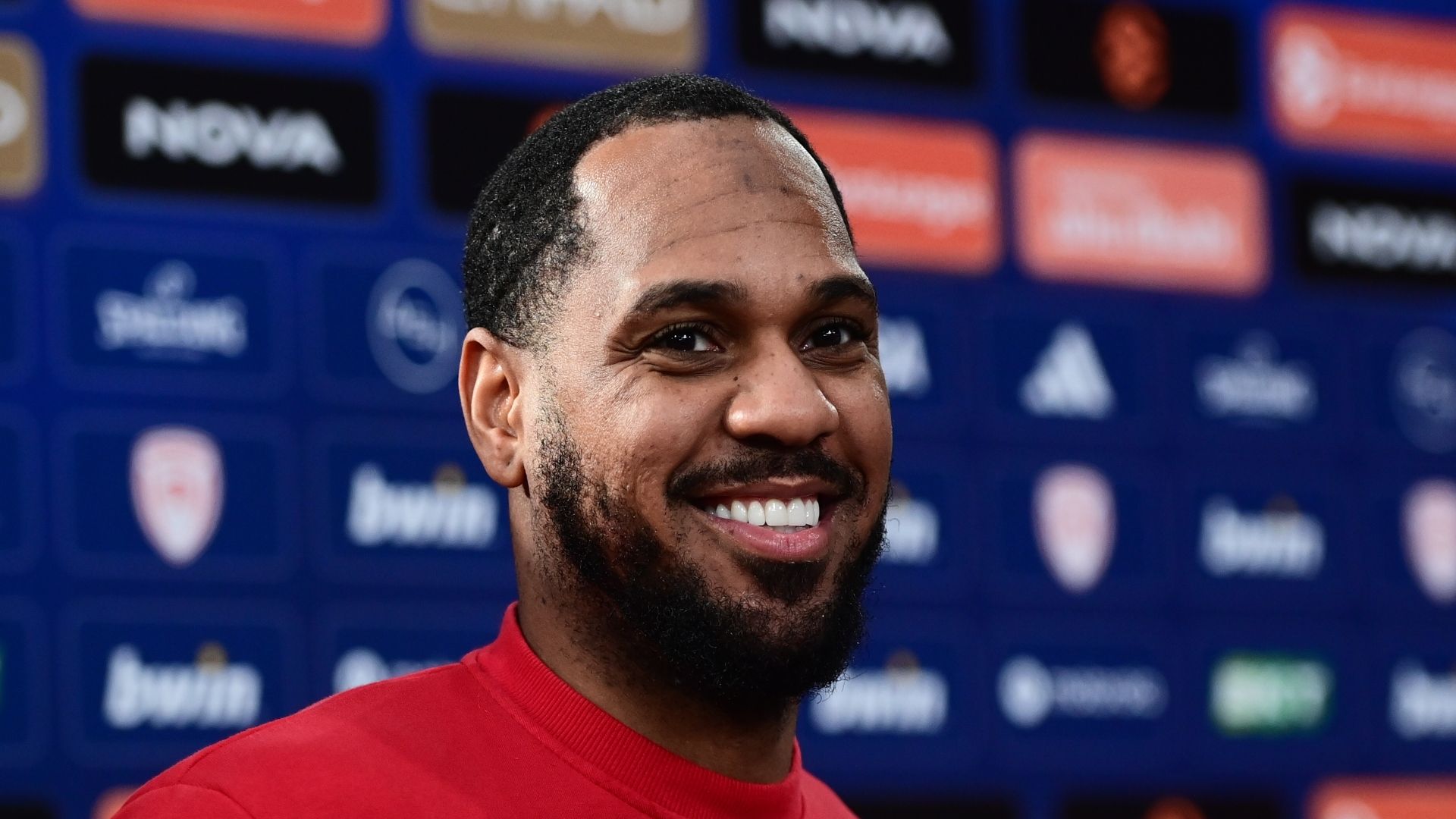 Morris: «The coach and my teammates have embraced me» (Vid)