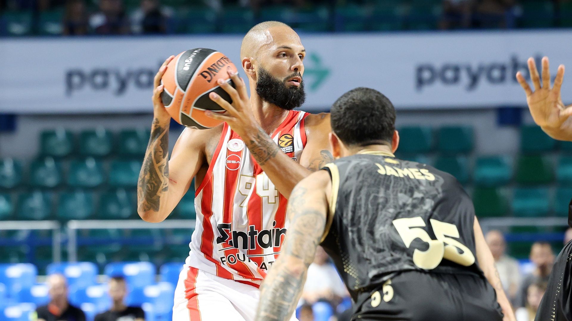 «Νeofytos Chandriotis»: Οlympiacos - Μonaco 80-83