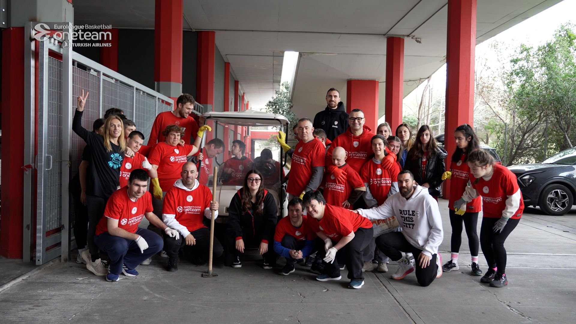 Ο «ερυθρόλευκος» κήπος της Κοινωνικής Ευθύνης (vid)