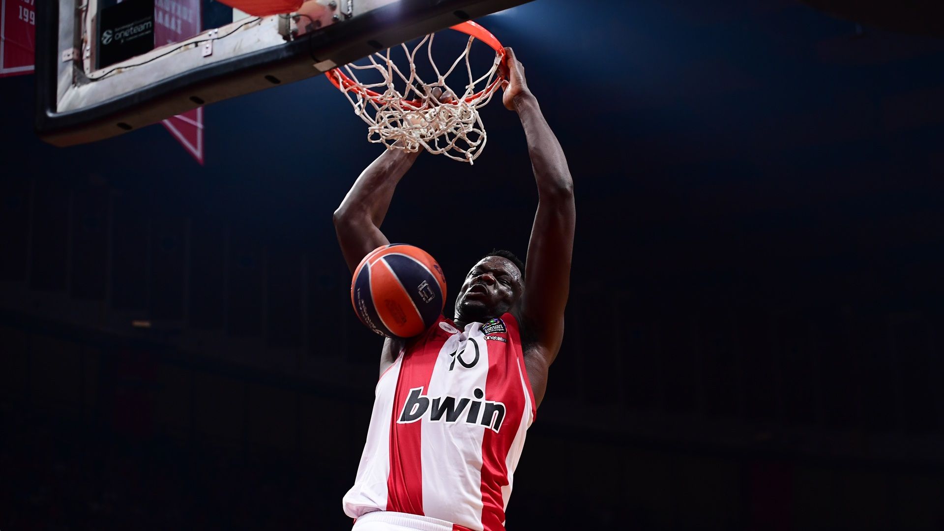 Doubled the wins over Panathinaikos and secured a playoffs spot!