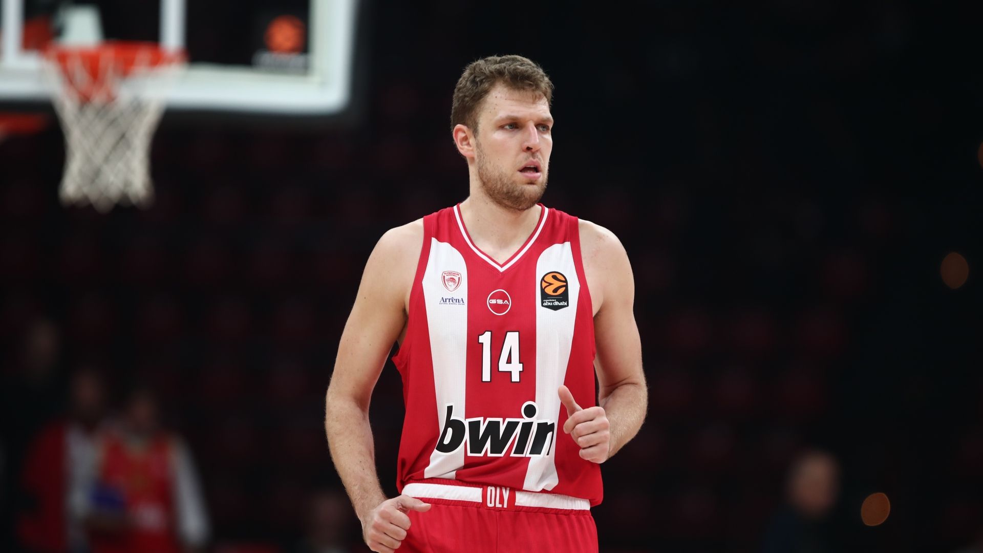 Vezenkov on Valencia: «We are stronger together with our fans»