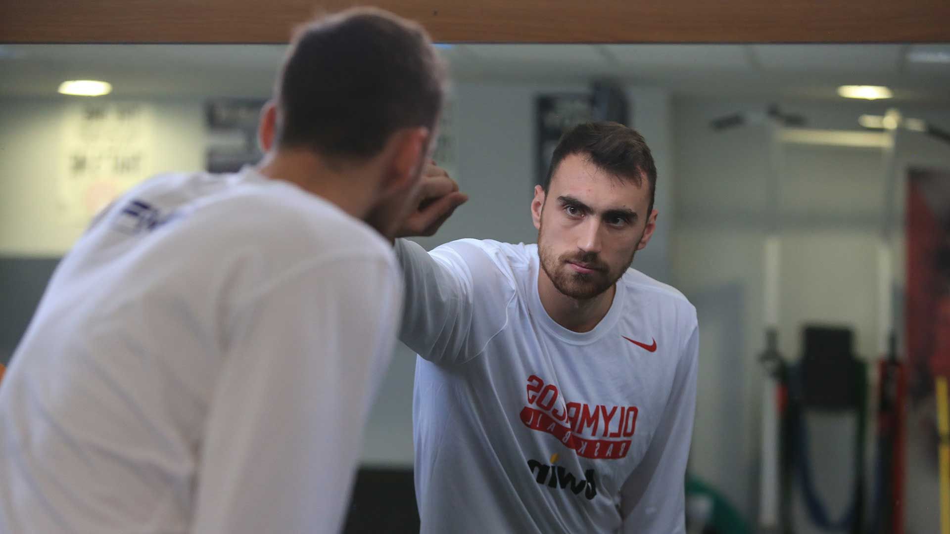 Ο άλλος Nikola Milutinov