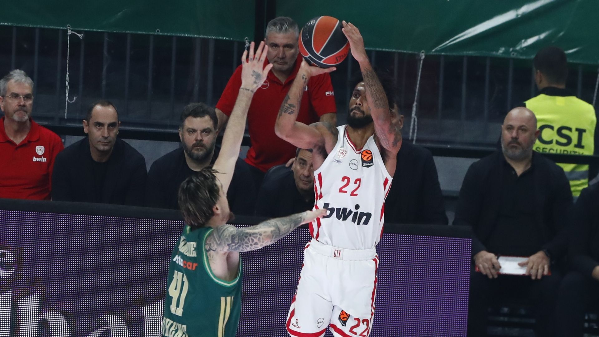 A win at the OAKA for Olympiacos