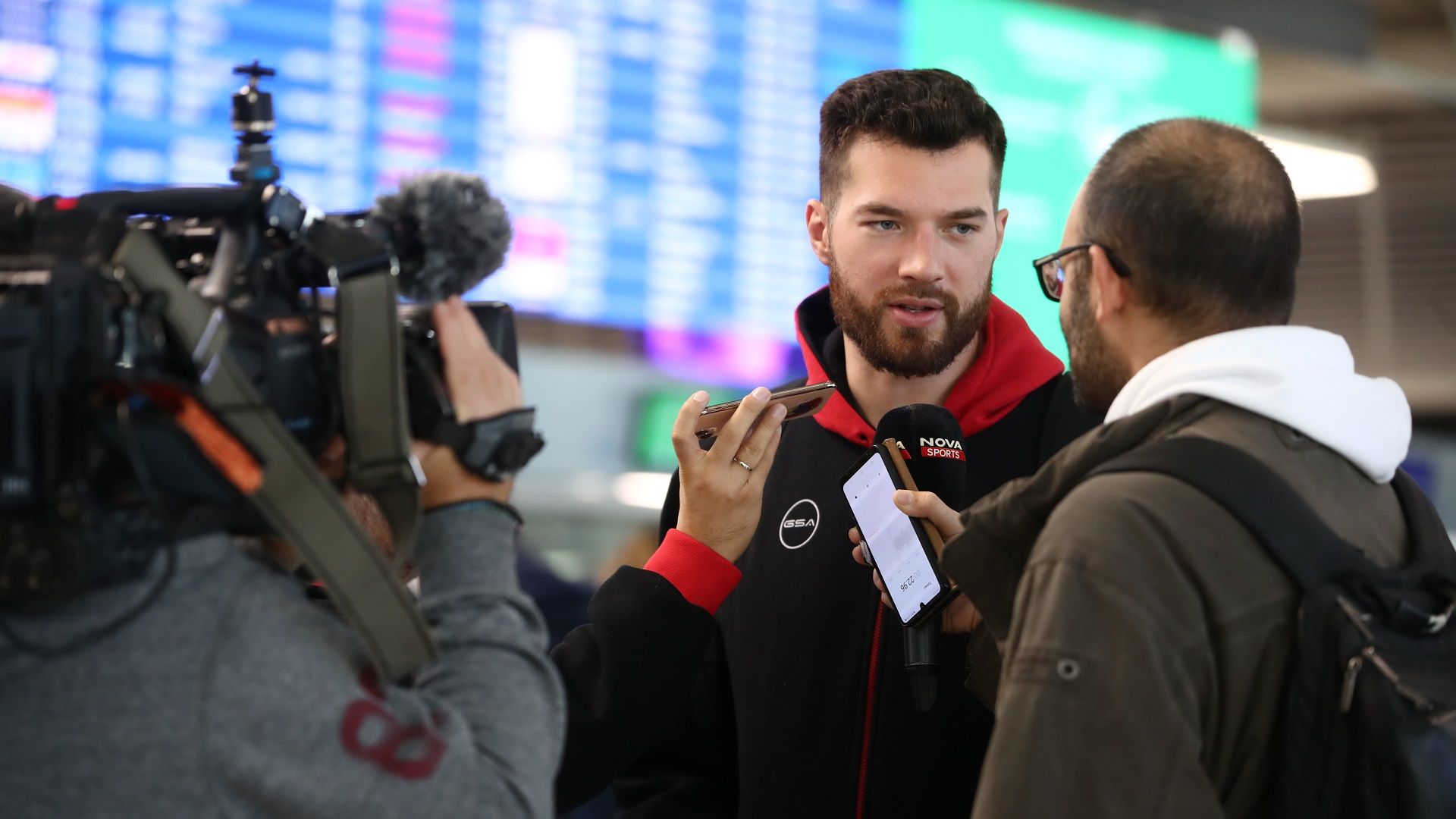 Πίτερς: «Σκληρή ομάδα η Μπάγερν»