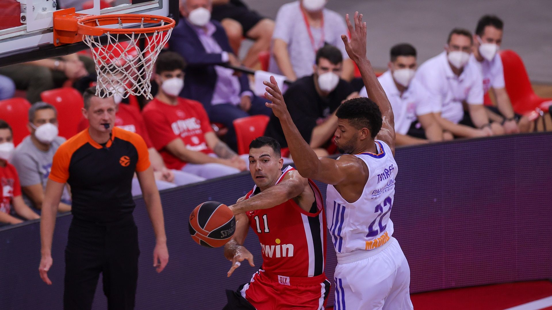 Real succumbs in the SEF!