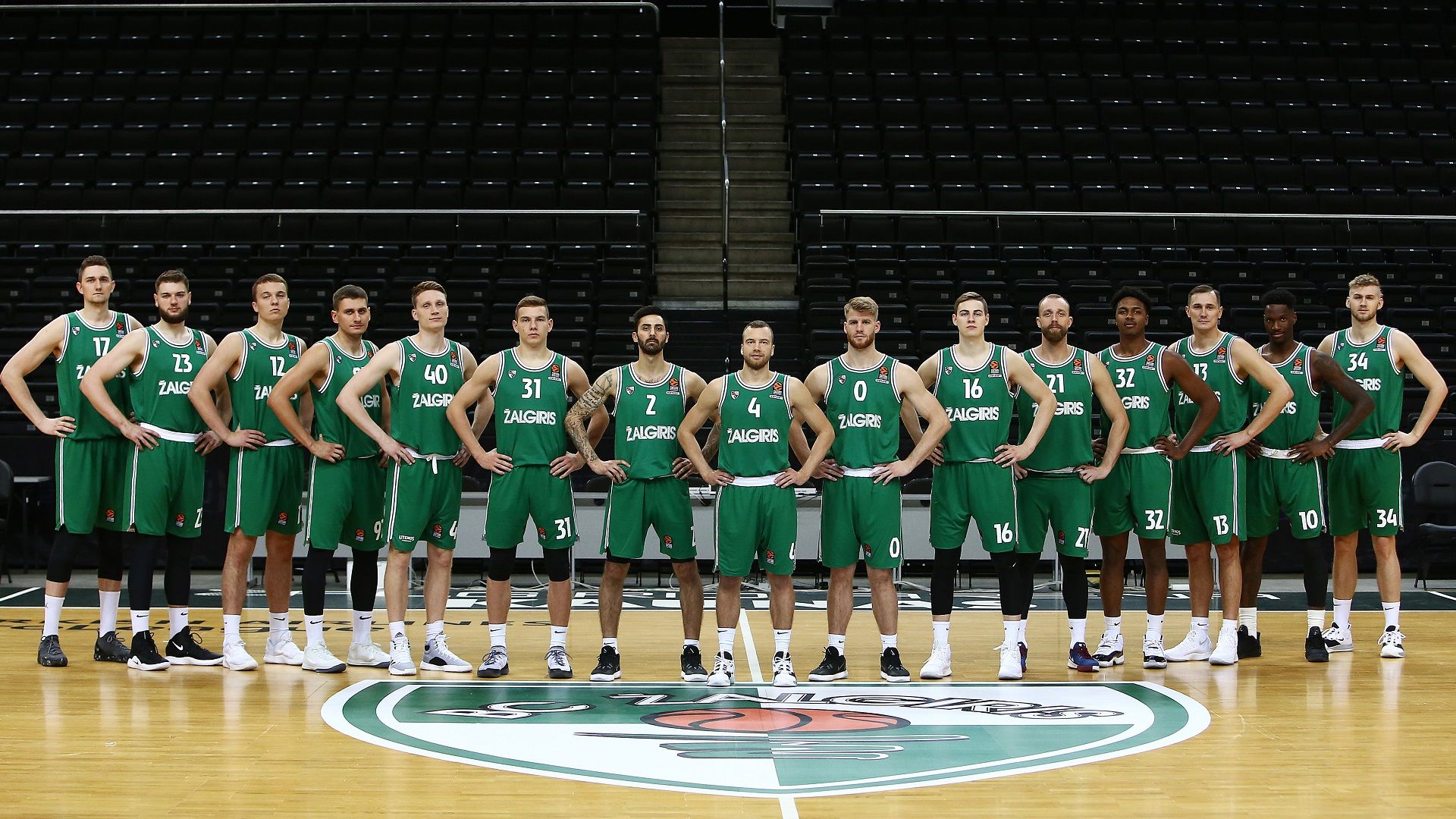 Ζαλγκίρις: Κοιτάει ψηλά...