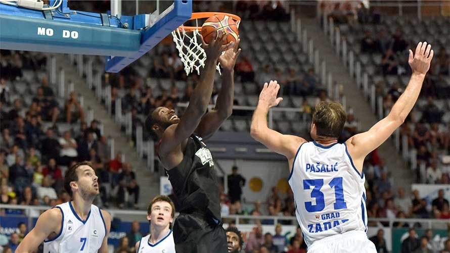 Επίδειξη δύναμης από τον Θρύλο