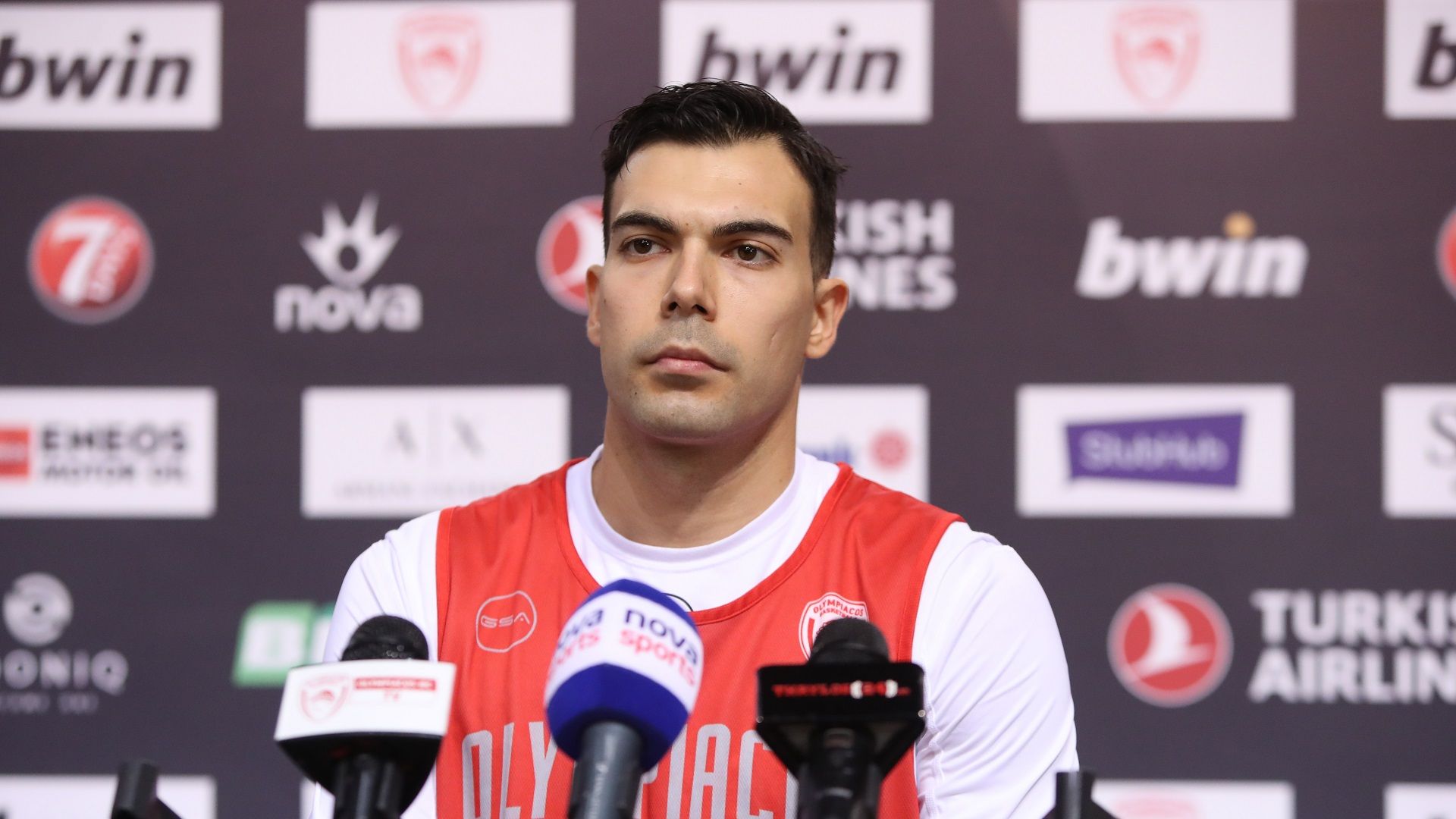 "Στο χέρι μας είναι να εμφανιστούμε καλοί" (vid)