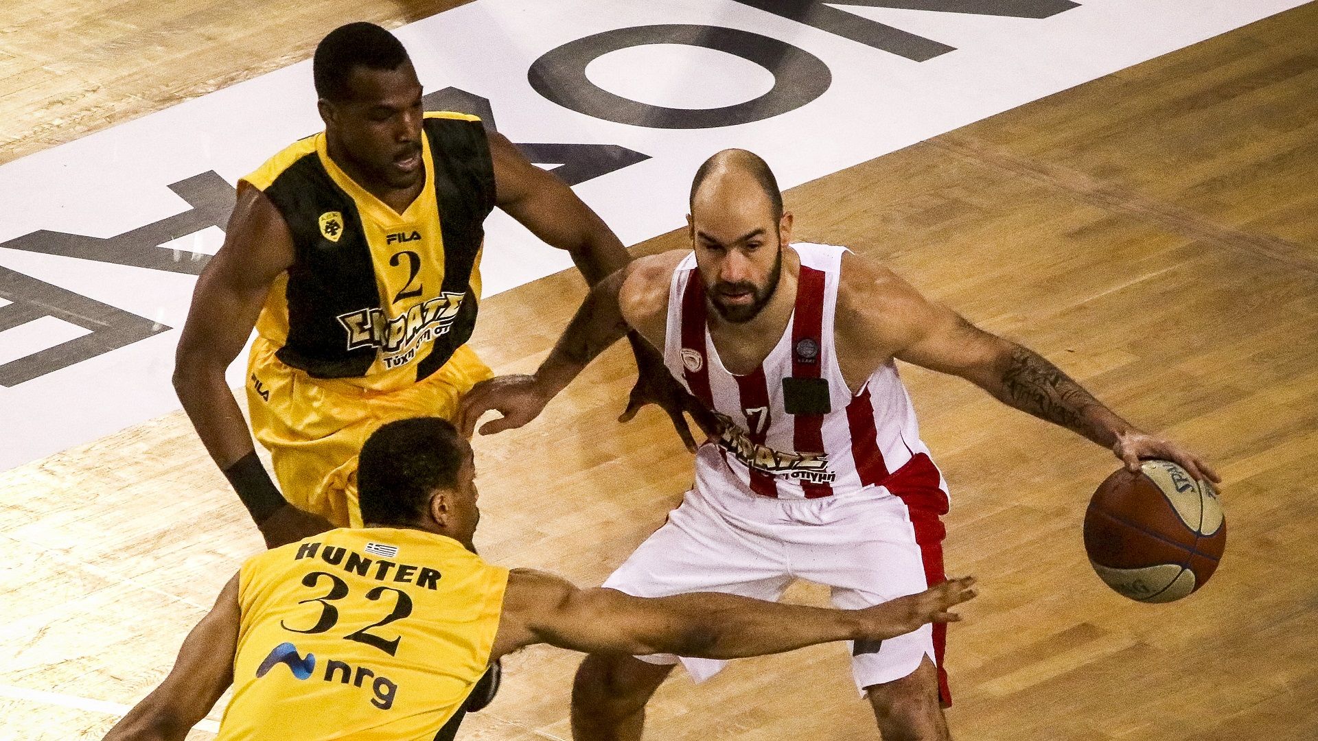 Χάθηκε ο πρώτος τίτλος...