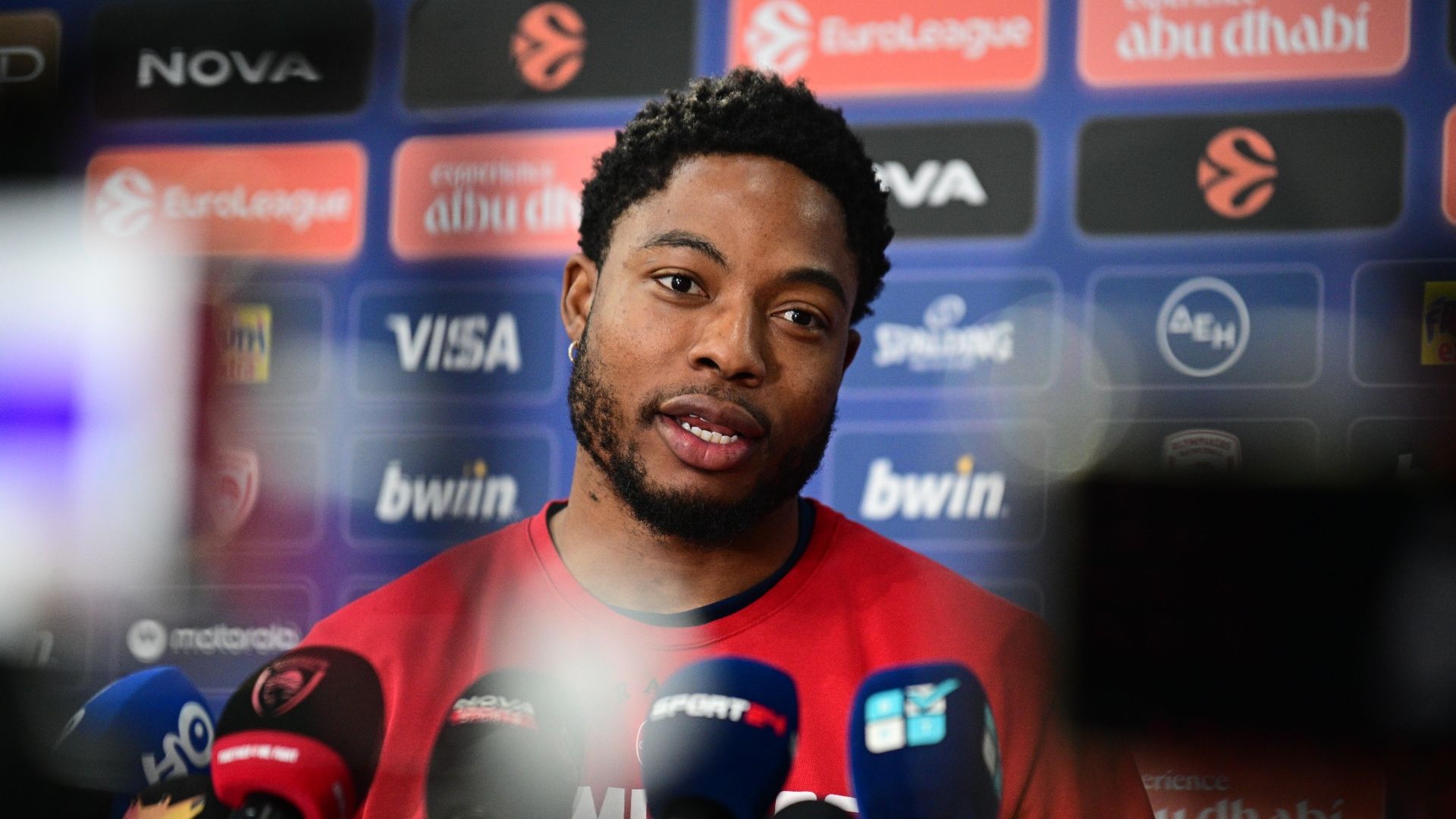 Jones: "We must be ourselves"