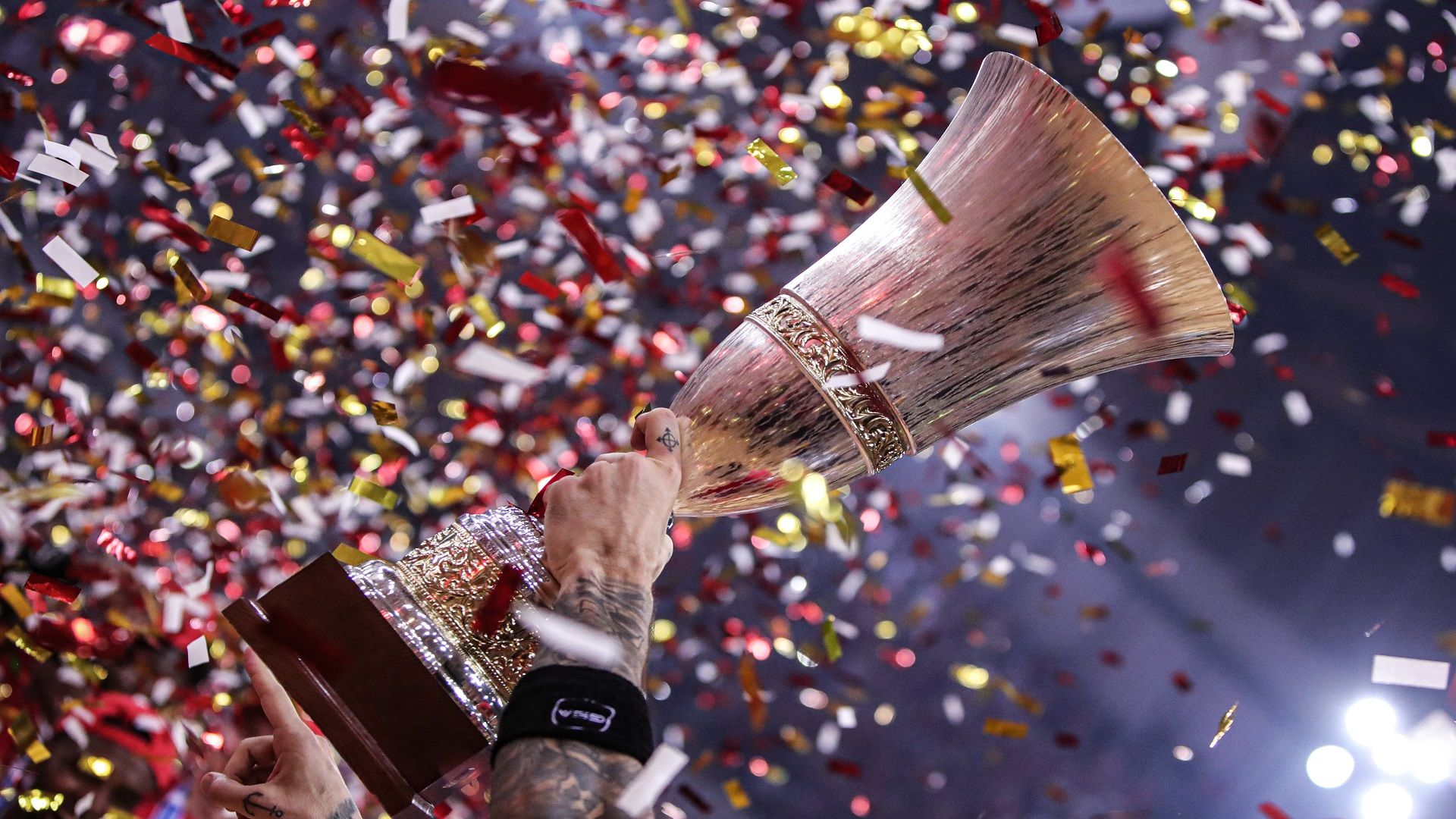 Οι αριθμοί στις φανέλες του Θρύλου!