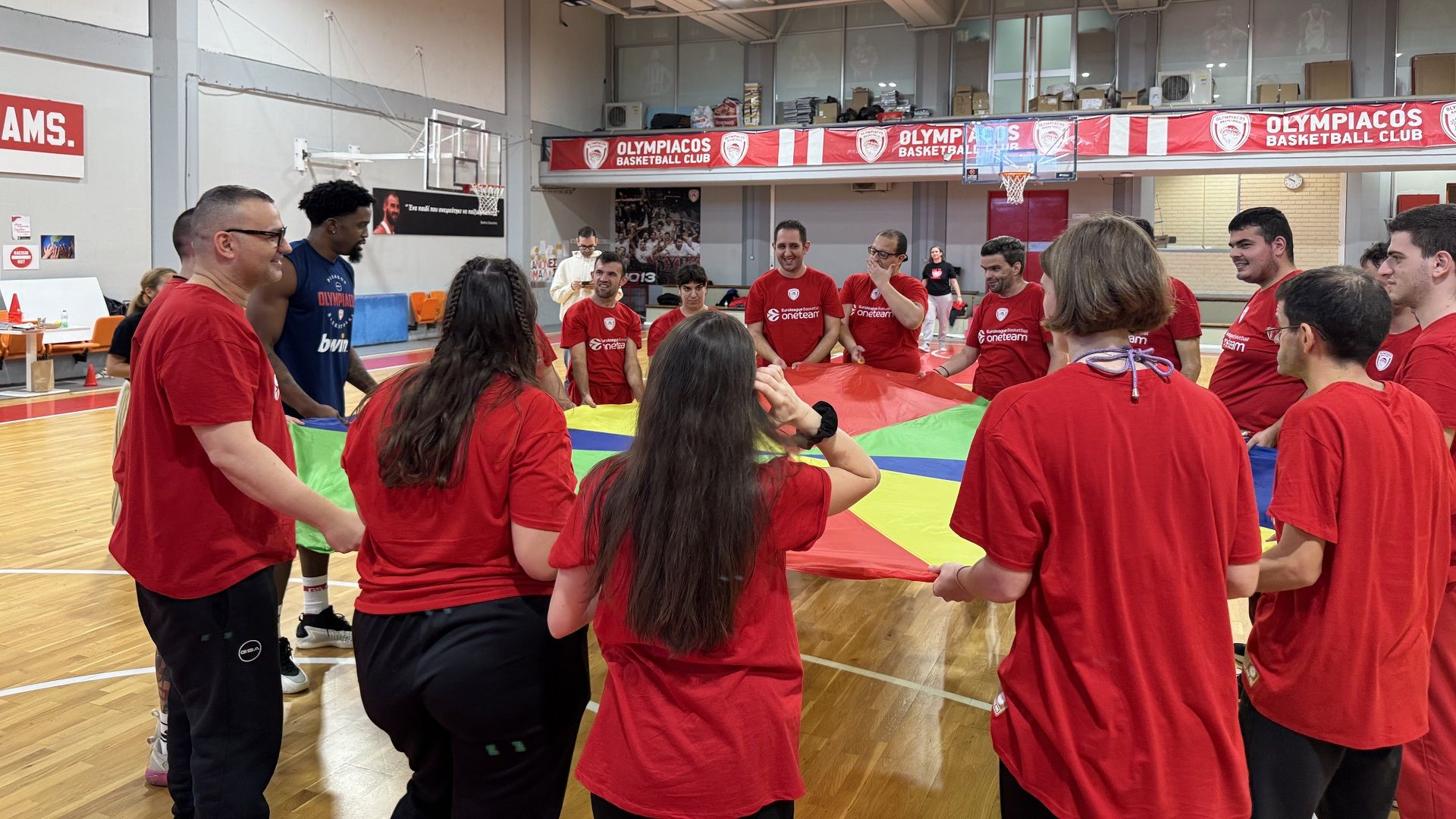 Ο ΜακΚίσικ στο πρώτο μάθημα με την «ΠΛΟΕΣ»! (vid)