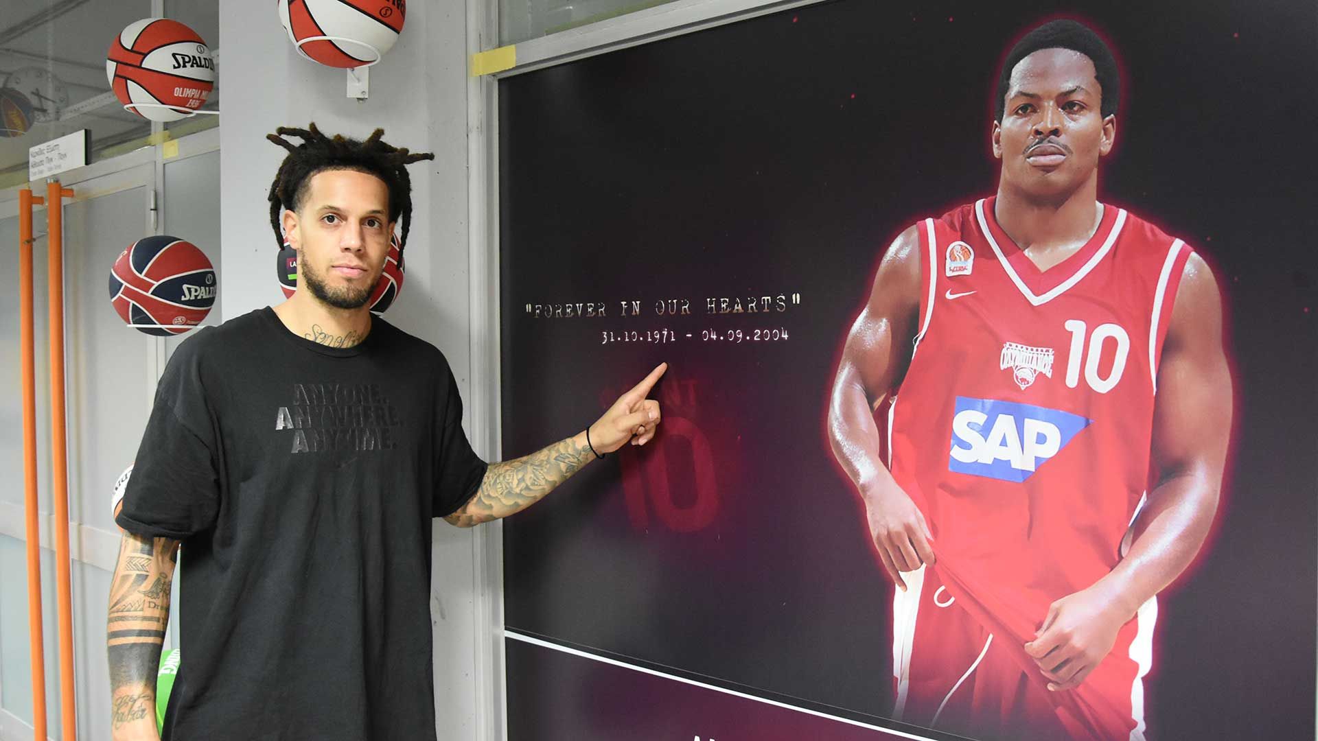 Hackett: "I still cry about Alfonso"