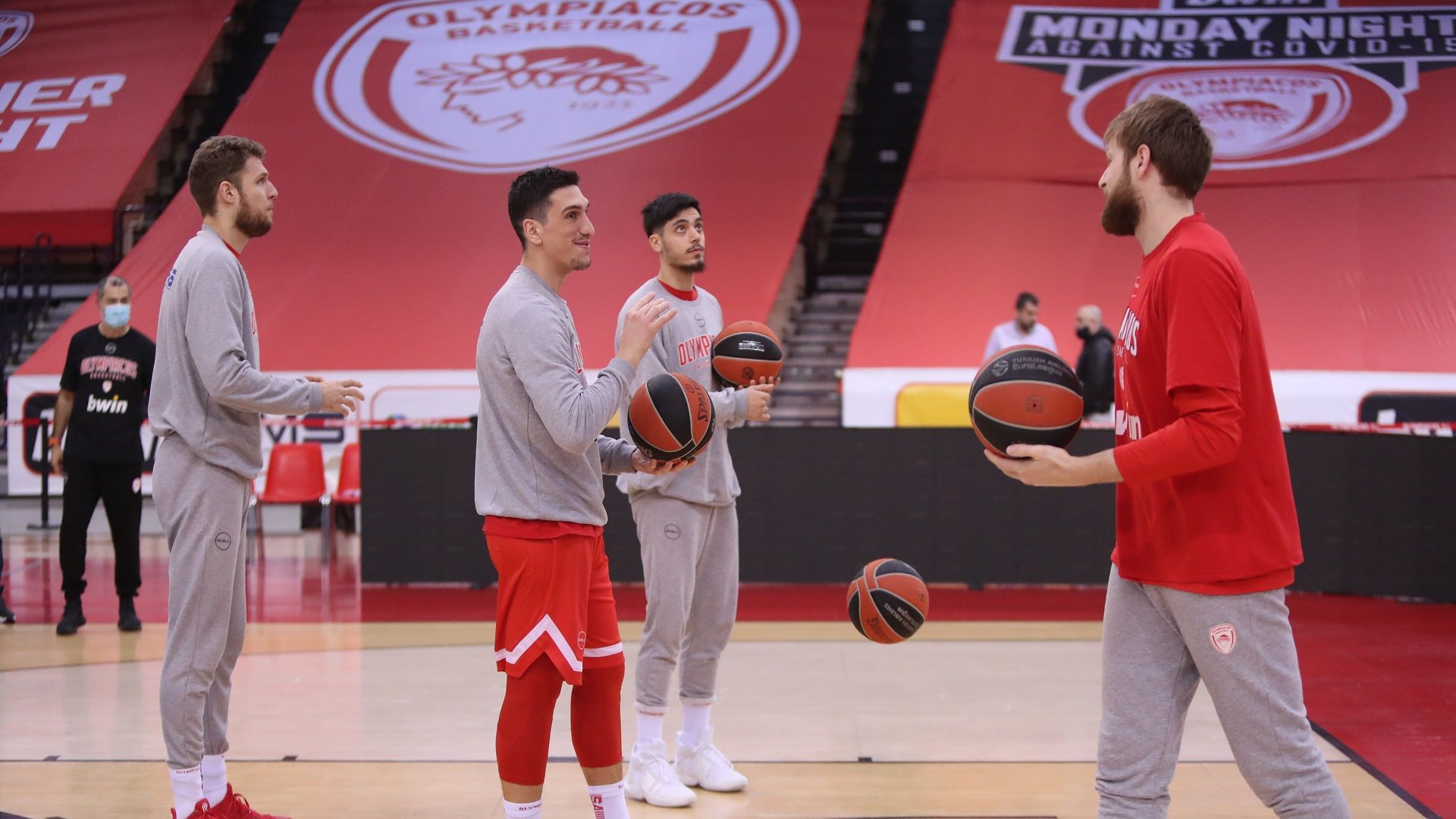 Μπαρτζώκας: «Παιχνίδι δίχως αύριο» (vid)