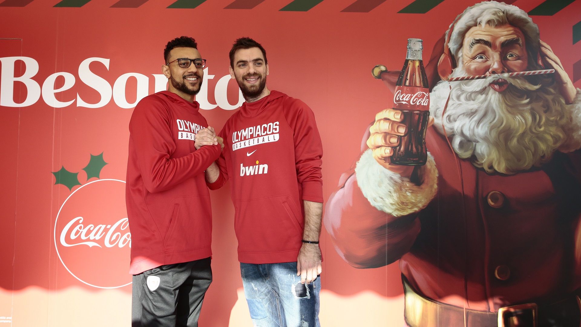 Be Santa… is the message by Mantzaris and Williams-Goss! (pics+video)