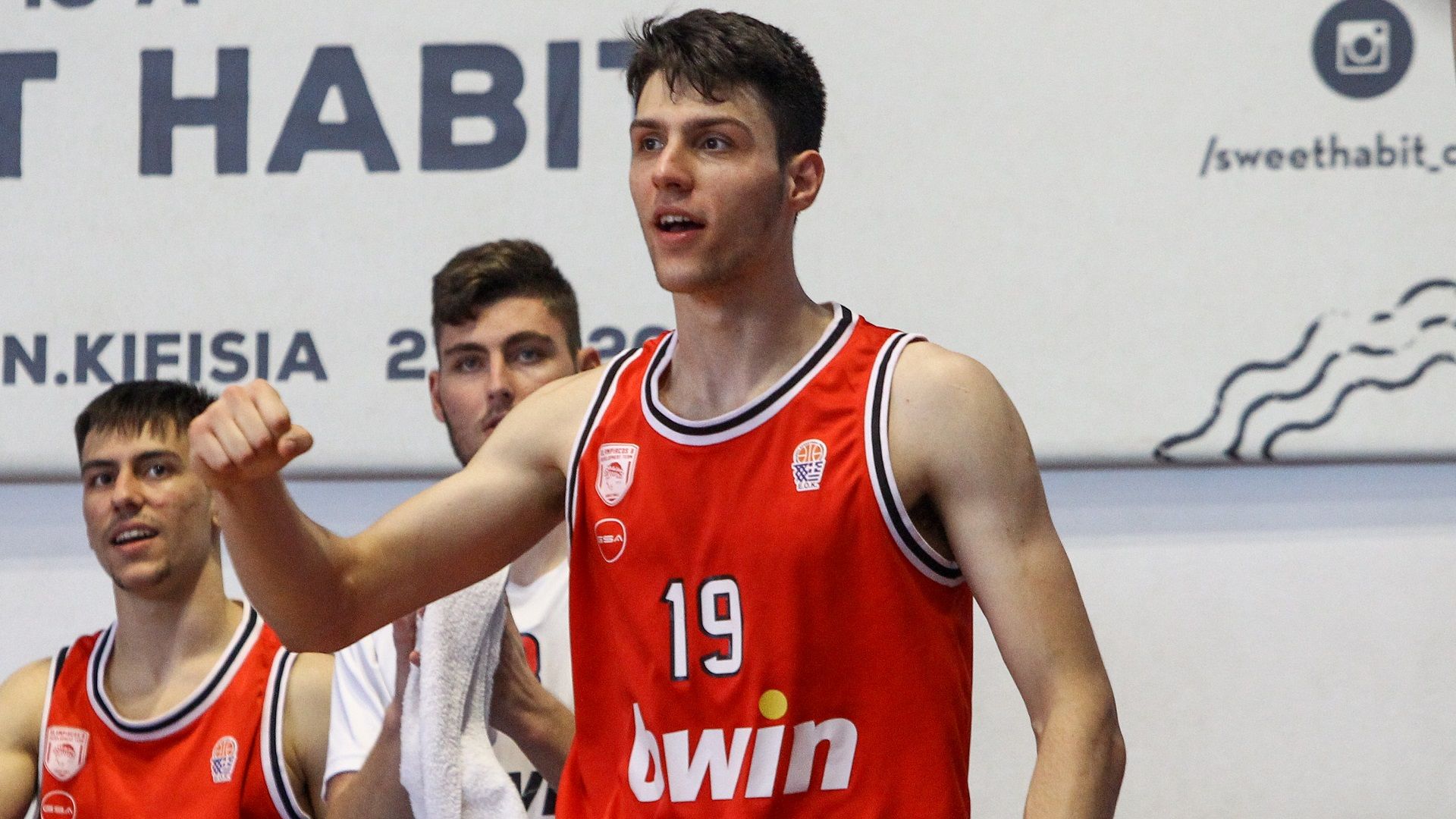 Δανεικός στον Πανερυθραϊκό ο Τσάμης