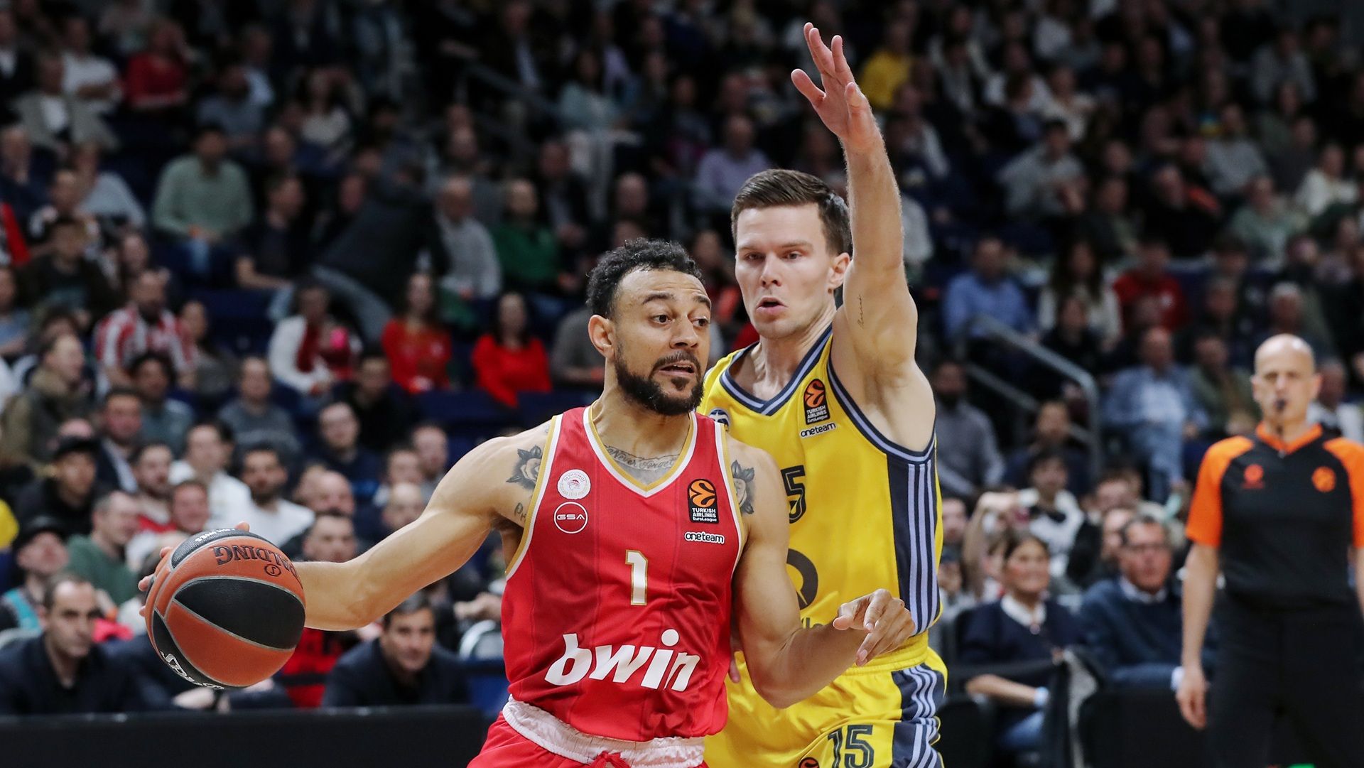 Πέρασε απ' το Βερολίνο ο «λαβωμένος» Ολυμπιακός