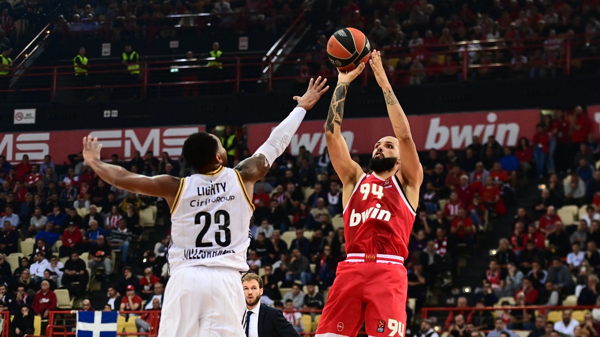 4th consecutive victory at the SEF