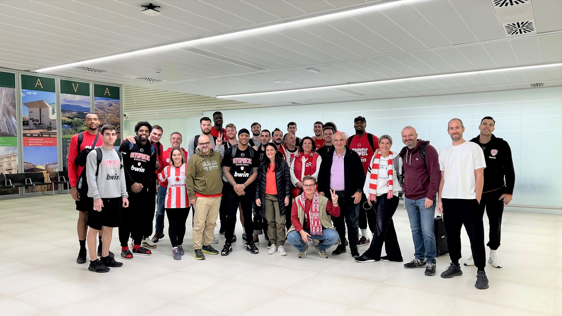 TOGETHER WE FLY: Οι "ερυθρόλευκες" αποστολές