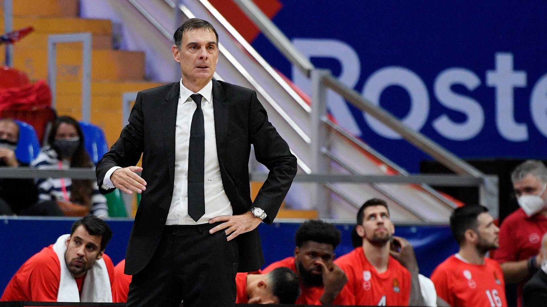 Μπαρτζώκας: «Έπρεπε να παίξουμε πιο σκληρά» (vid)