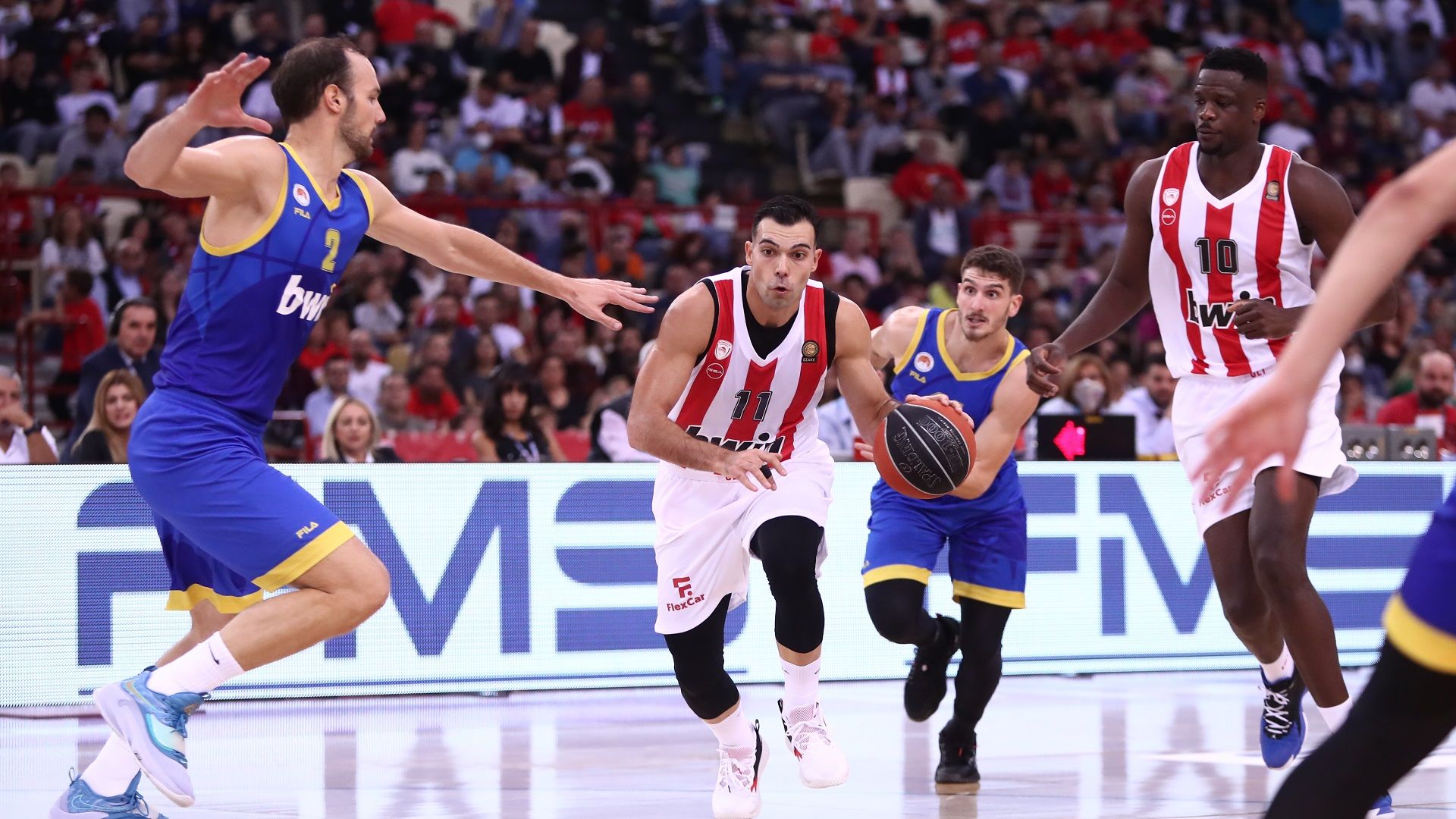 Ασταμάτητος ο Θρύλος!