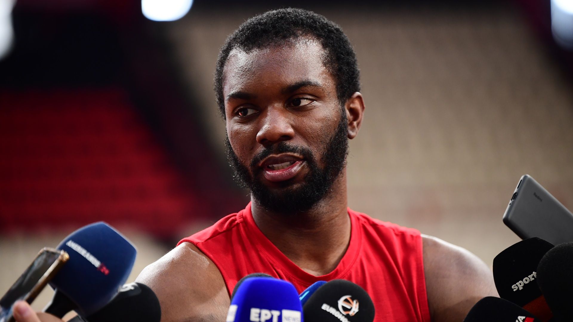 Βεζένκοφ, Φουρνιέ και Έβανς για τη νέα χρονιά