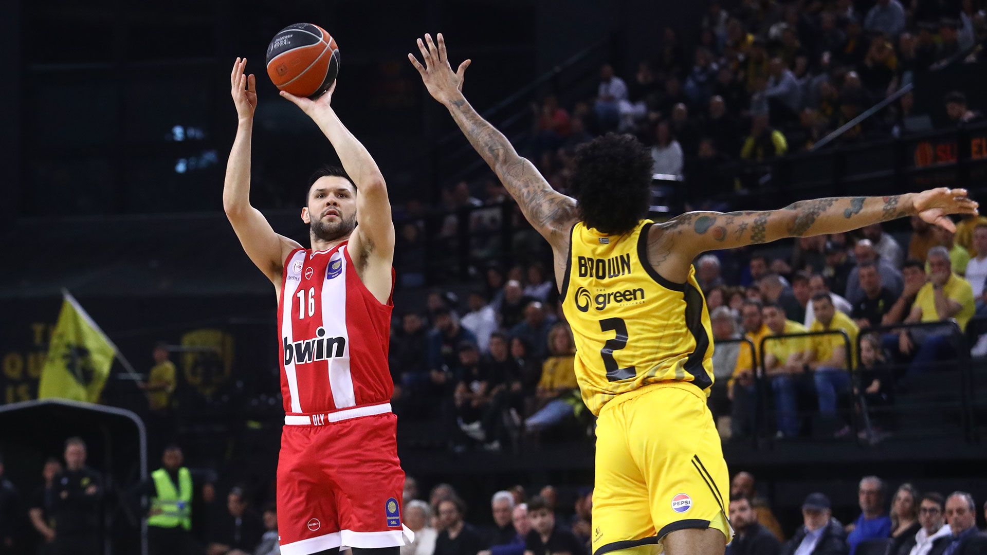 Έκλεισε αήττητος την κανονική διάρκεια ο Ολυμπιακός