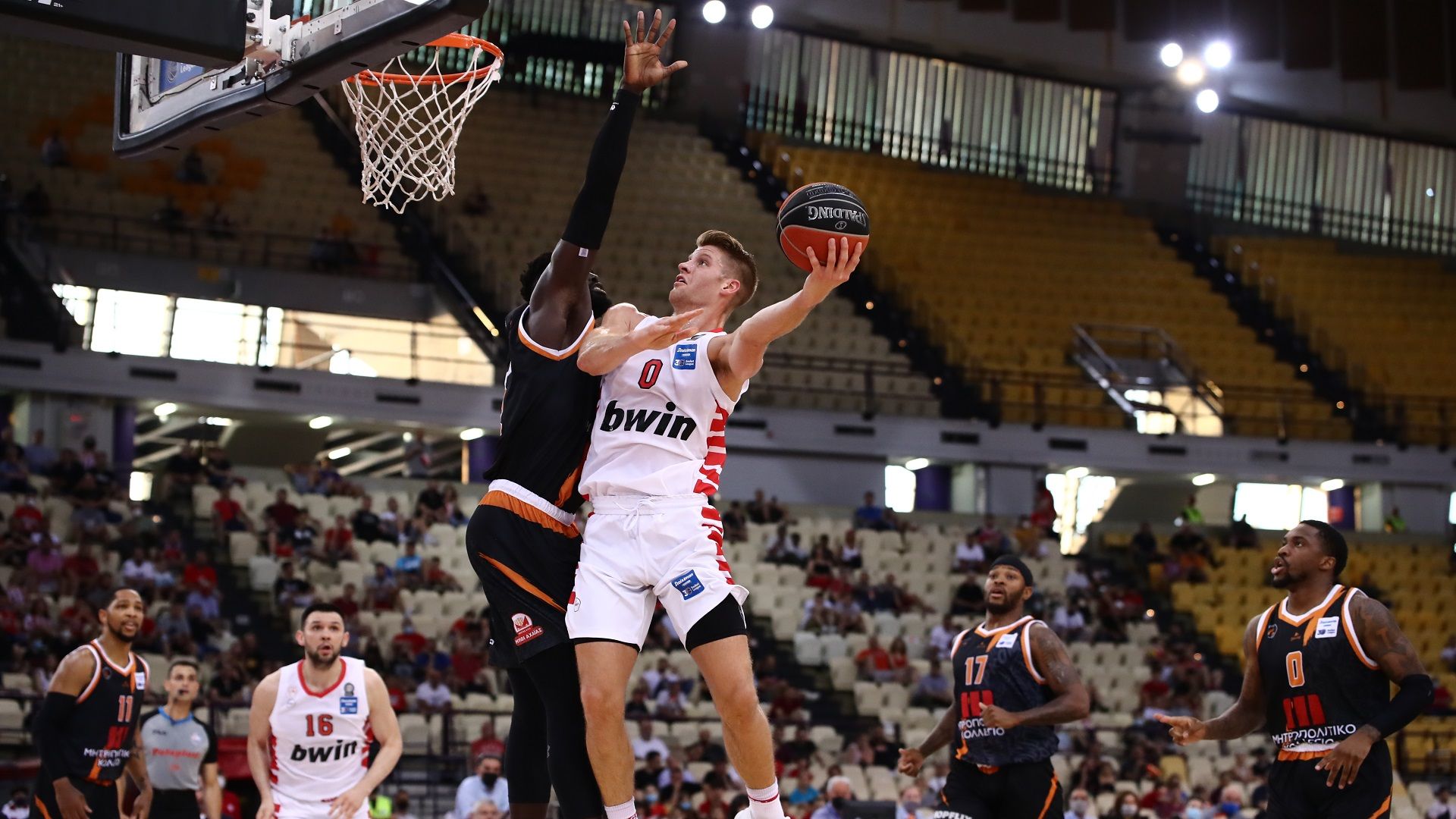 «Σάρωσε» τον Προμηθέα