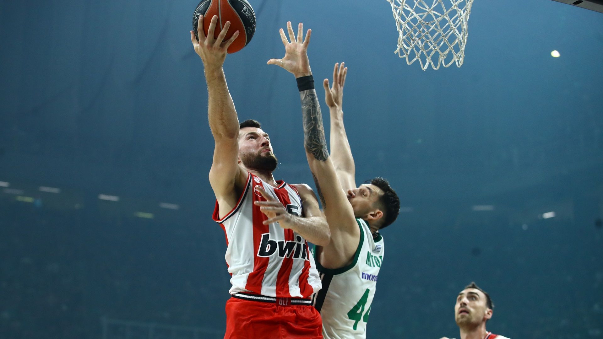 Gave in at the end, losing the title