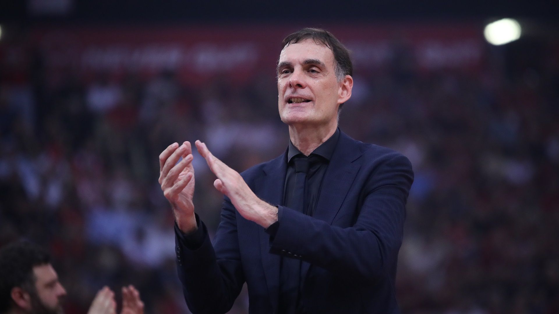 Μπαρτζώκας: «Πρέπει να γυρίσουμε τον διακόπτη» (vid)