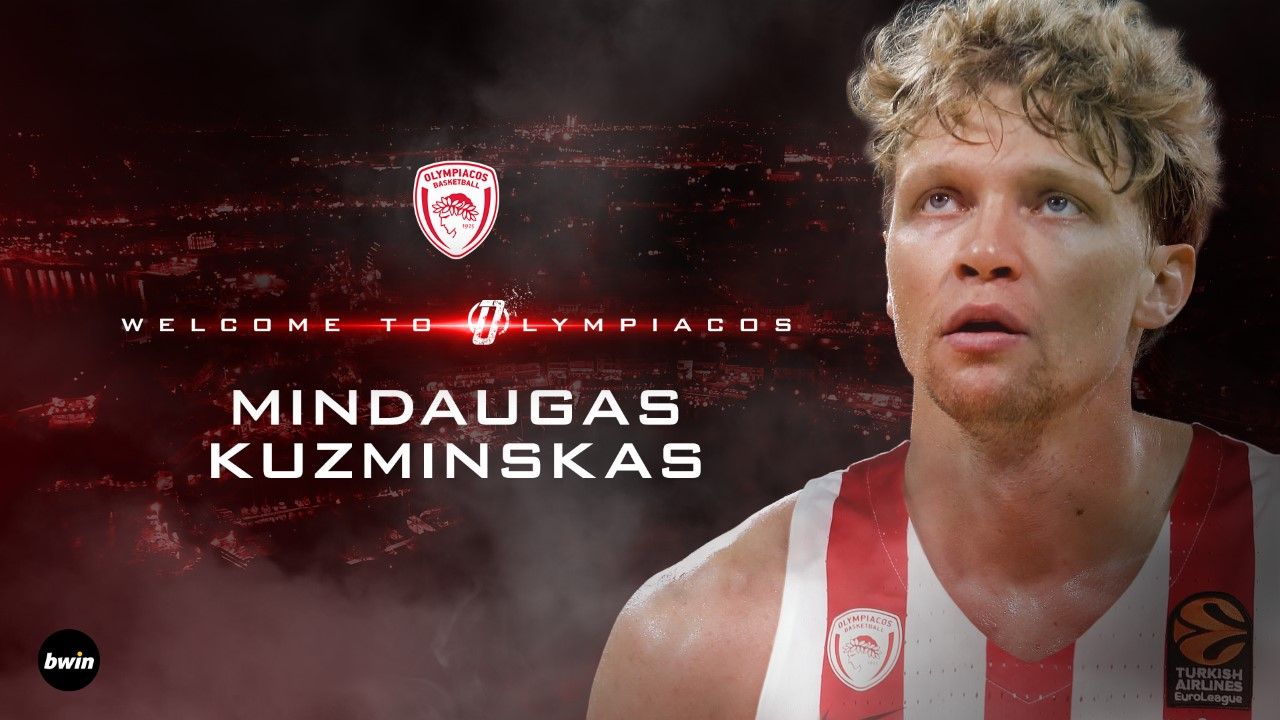 Kuzminskas ‘docks’ at Piraeus!